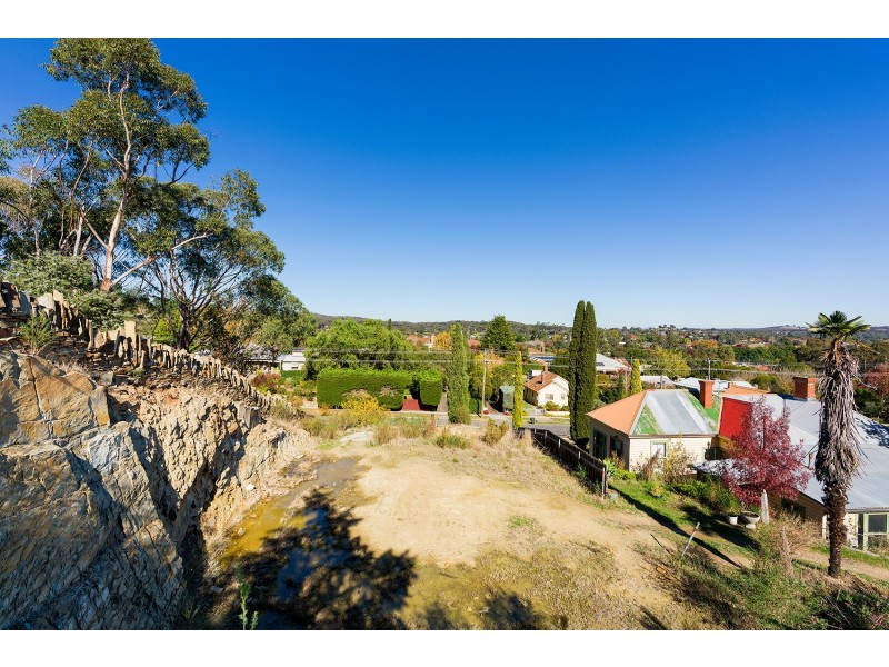 83 Lyttleton Street, Castlemaine VIC 3450