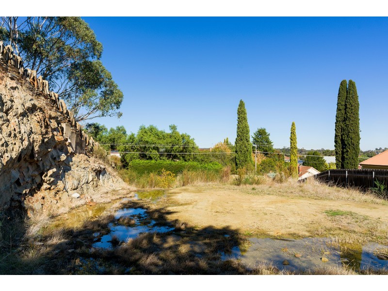 83 Lyttleton Street, Castlemaine VIC 3450