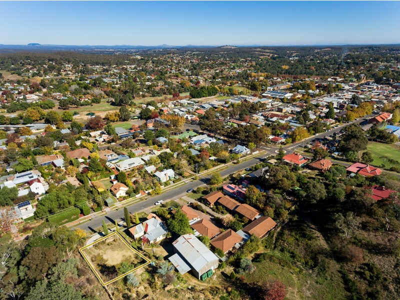 83 Lyttleton Street, Castlemaine VIC 3450