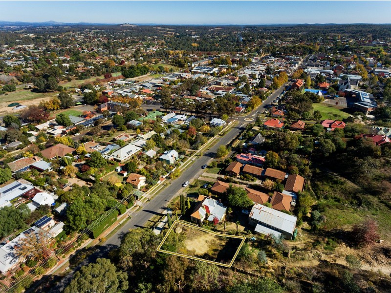 83 Lyttleton Street, Castlemaine VIC 3450