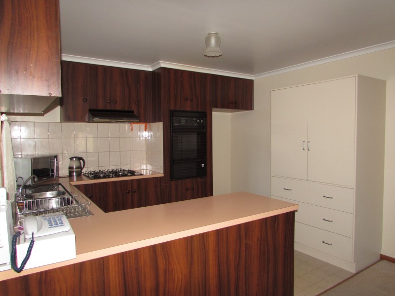 1/23 Gainsborough Street, Castlemaine VIC 3450