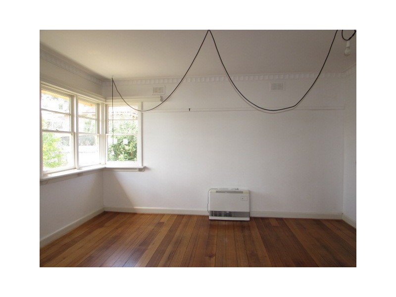 2/14 Yeats Street, Castlemaine VIC 3450