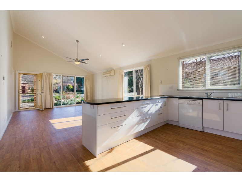 4/6 Maltby Drive, Castlemaine VIC 3450