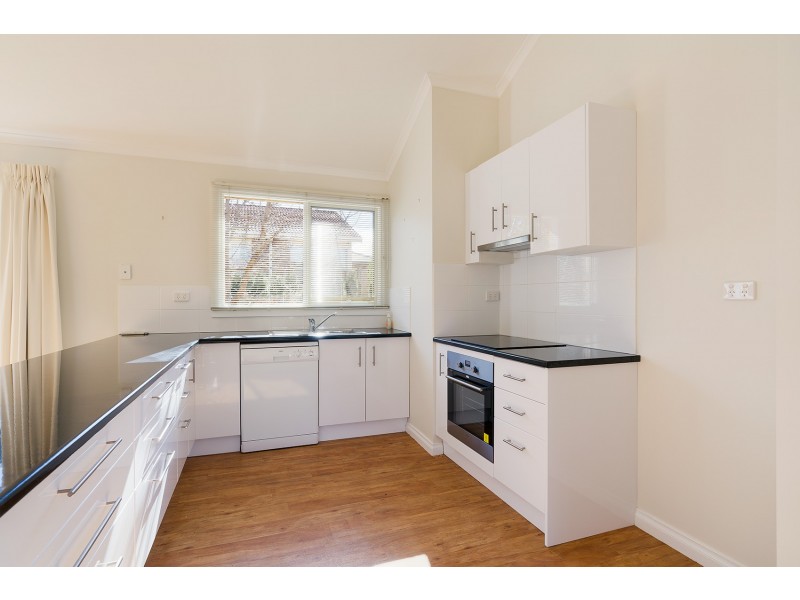 4/6 Maltby Drive, Castlemaine VIC 3450