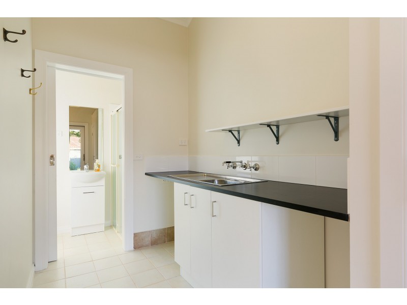 4/6 Maltby Drive, Castlemaine VIC 3450