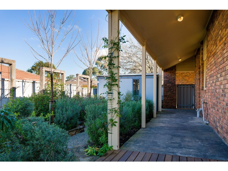 4/6 Maltby Drive, Castlemaine VIC 3450