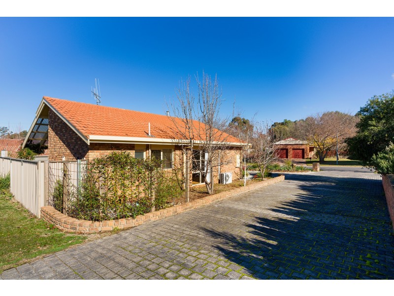 4/6 Maltby Drive, Castlemaine VIC 3450