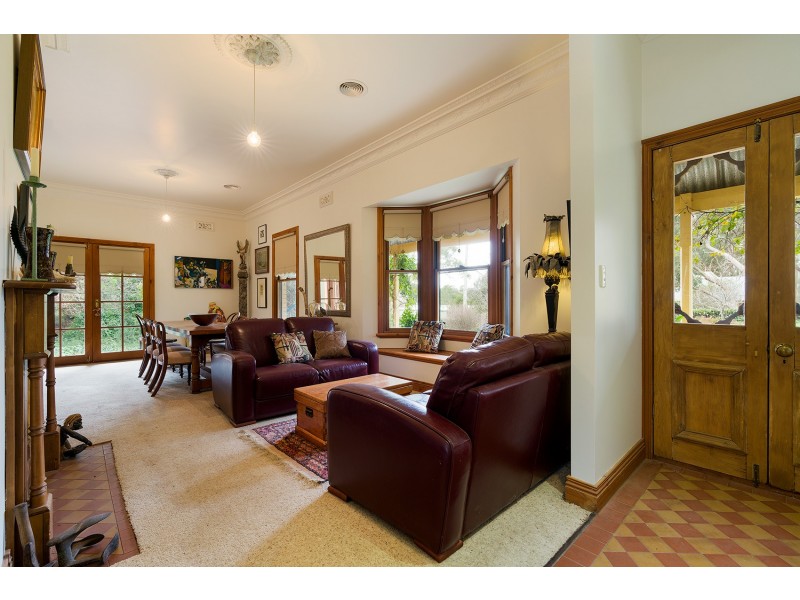 101 Diamond Gully Road, Mckenzie Hill VIC 3451