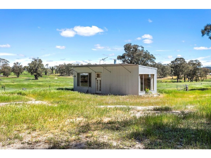 Cnr Claypit Road and Strangways School Road, Strangways VIC 3461