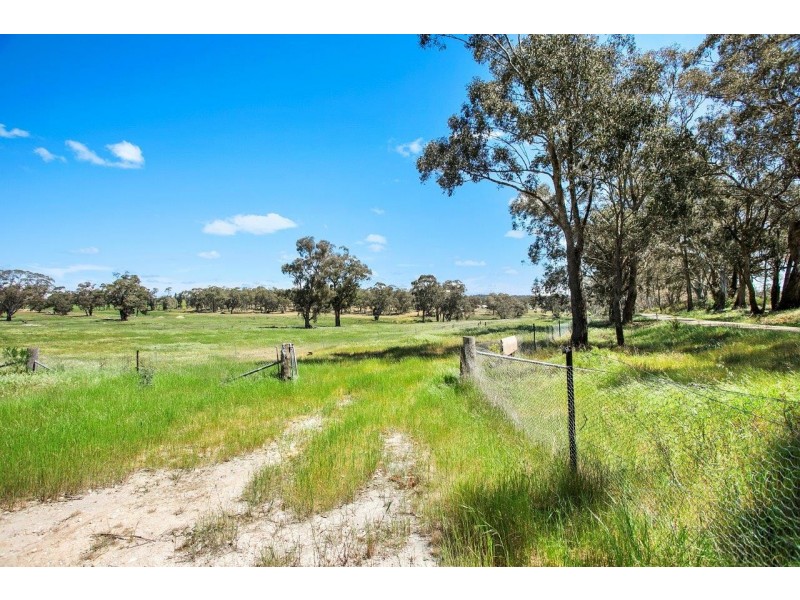 Cnr Claypit Road and Strangways School Road, Strangways VIC 3461