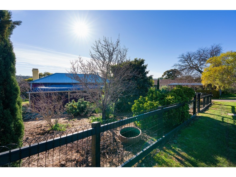 13 Farrell Avenue, Castlemaine VIC 3450