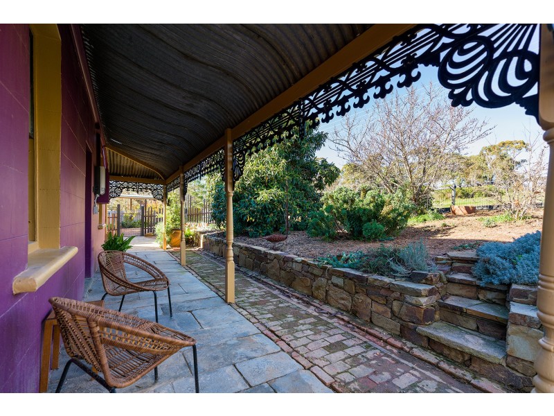 13 Farrell Avenue, Castlemaine VIC 3450