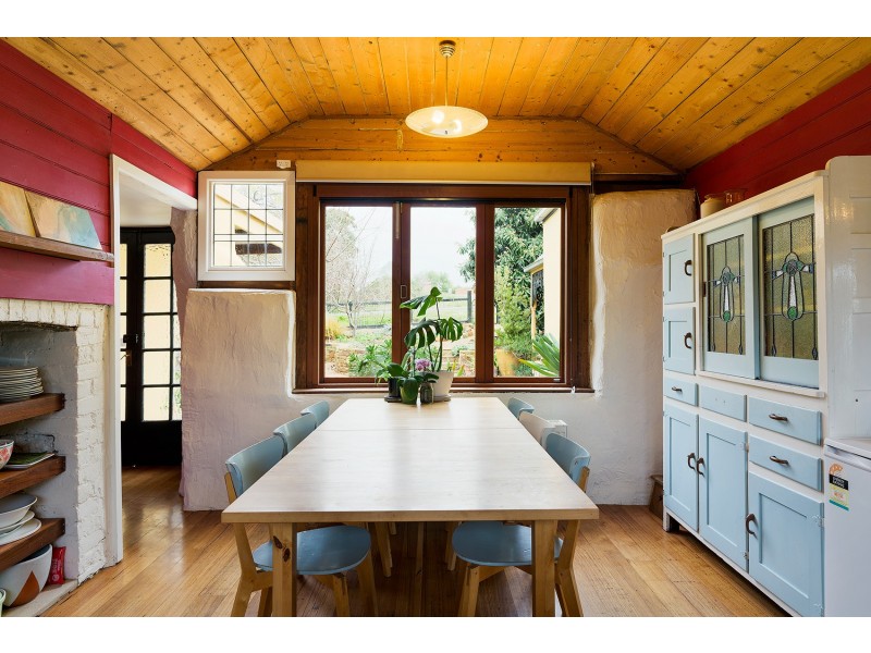 13 Farrell Avenue, Castlemaine VIC 3450