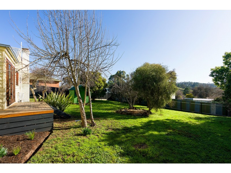 13 Farrell Avenue, Castlemaine VIC 3450