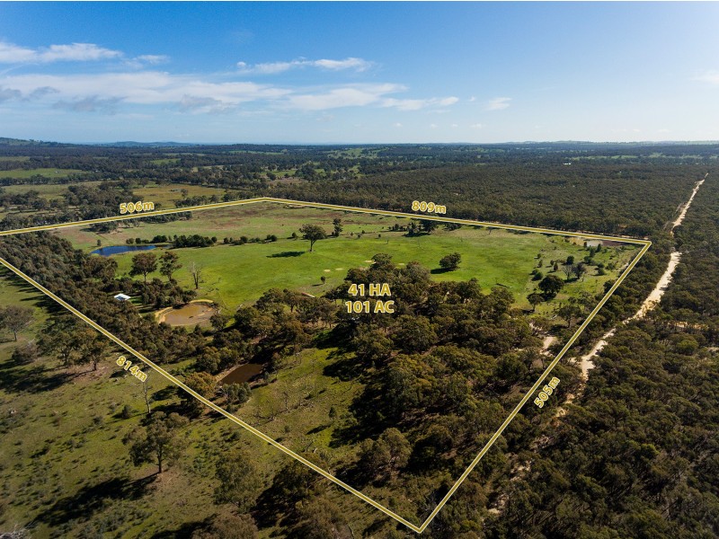 128 Centre Road, Walmer VIC 3463