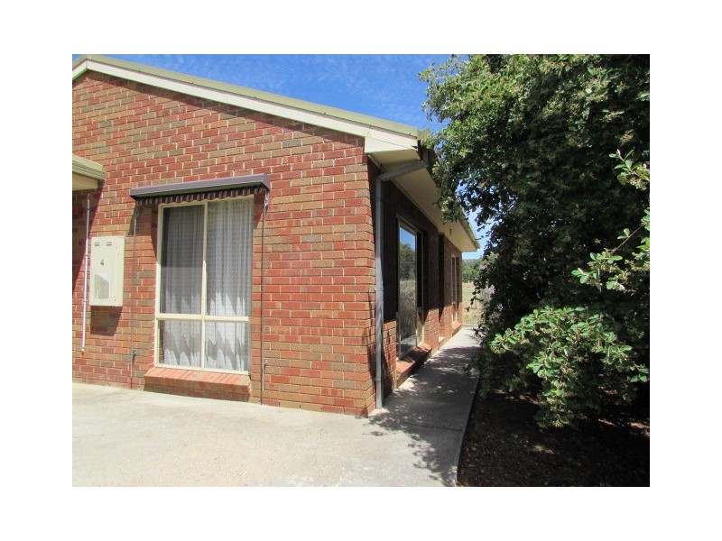 4/37 Maldon Road, Castlemaine VIC 3450