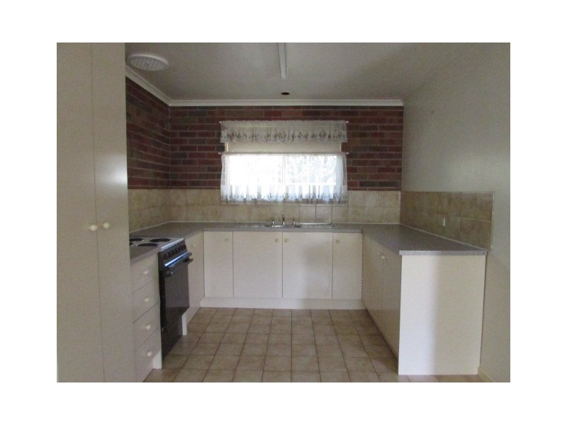 4/37 Maldon Road, Castlemaine VIC 3450