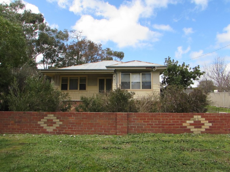 8890 Midland Highway, Harcourt VIC 3453