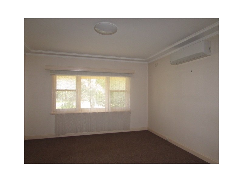 8890 Midland Highway, Harcourt VIC 3453