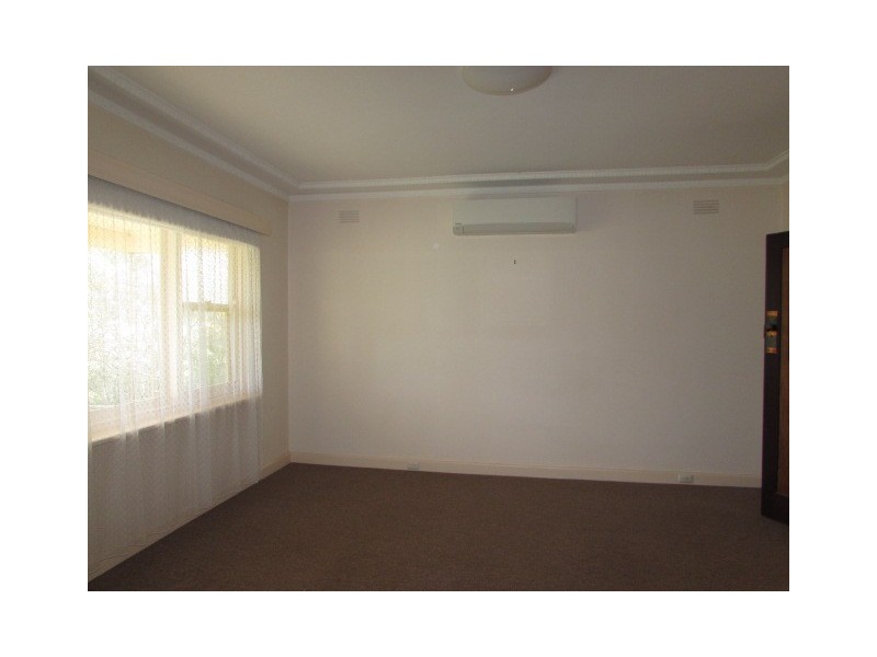 8890 Midland Highway, Harcourt VIC 3453