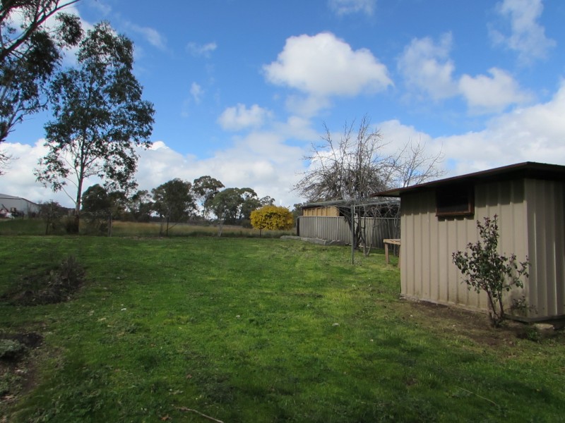 8890 Midland Highway, Harcourt VIC 3453