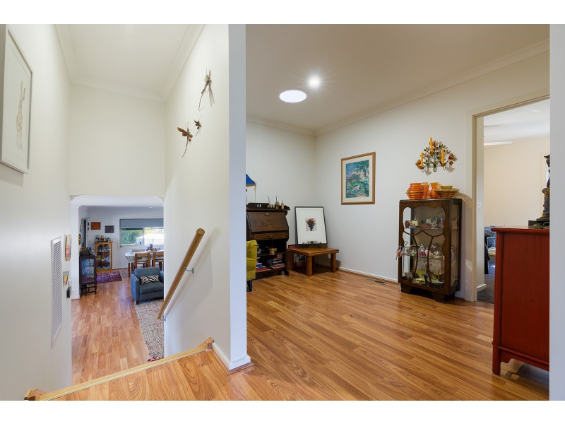 4 Catherine Court, Campbells Creek VIC 3451