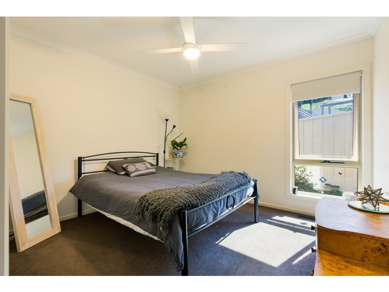 4 Catherine Court, Campbells Creek VIC 3451