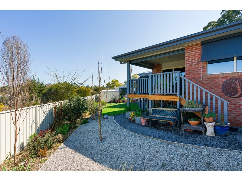4 Catherine Court, Campbells Creek VIC 3451
