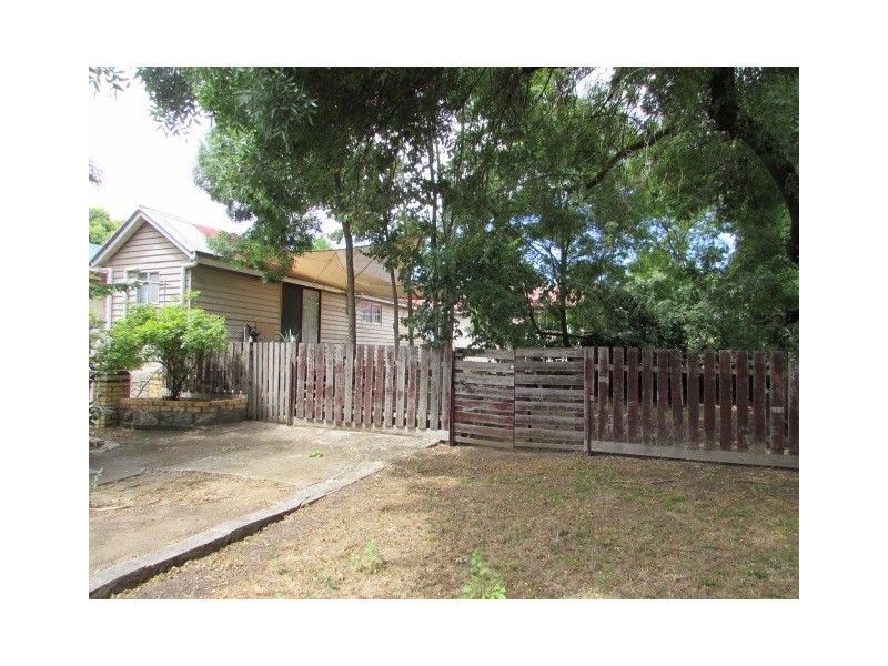 3A Railway Avenue, Castlemaine VIC 3450