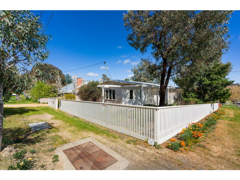 127 Hargraves Street, Castlemaine VIC 3450