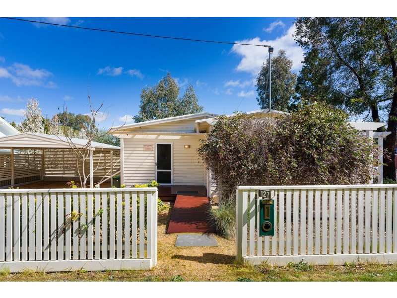 127 Hargraves Street, Castlemaine VIC 3450