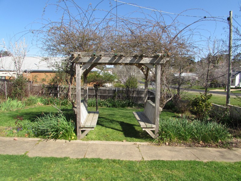 32 Bowden Street, Castlemaine VIC 3450