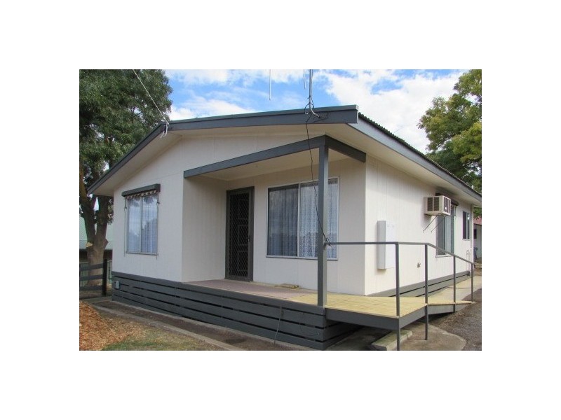 11 Roderick Street, Castlemaine VIC 3450