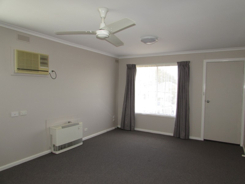 11 Roderick Street, Castlemaine VIC 3450