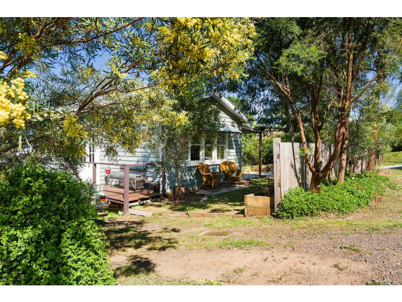 16 Moscript Street, Campbells Creek VIC 3451