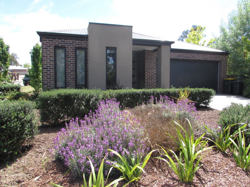 48a Ray Street, Castlemaine VIC 3450