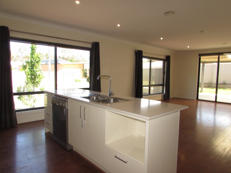 48a Ray Street, Castlemaine VIC 3450