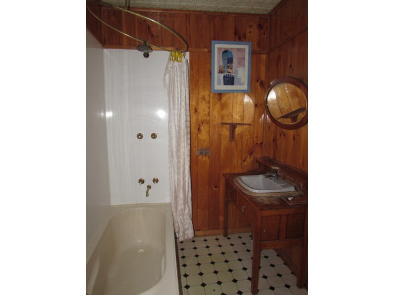 56 Hunter Street, Castlemaine VIC 3450