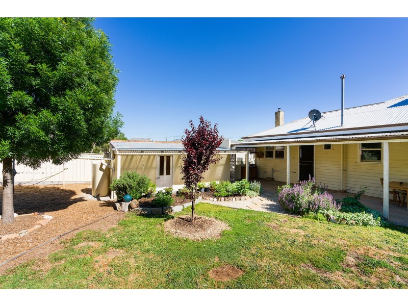 56 William Street, Castlemaine VIC 3450