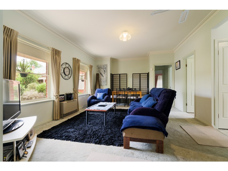 2/268 Barker Street, Castlemaine VIC 3450