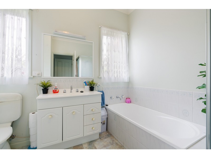 2/268 Barker Street, Castlemaine VIC 3450