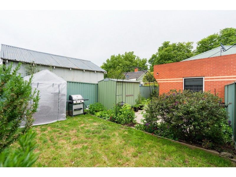 2/268 Barker Street, Castlemaine VIC 3450