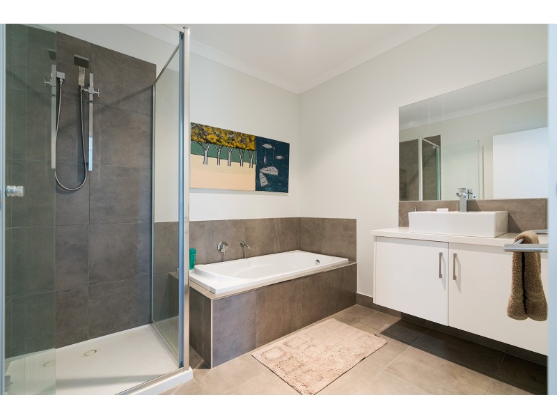 22 Phyllis Crescent, Castlemaine VIC 3450