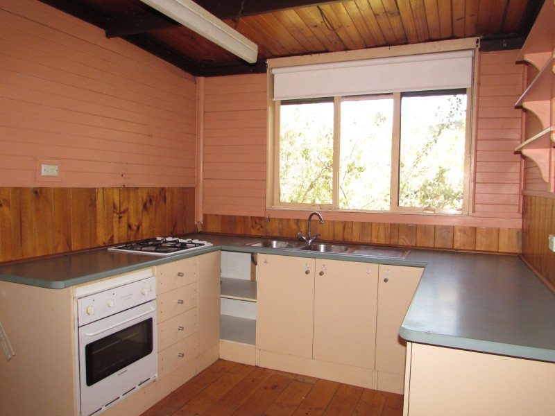 56 Hunter Street, Castlemaine VIC 3450