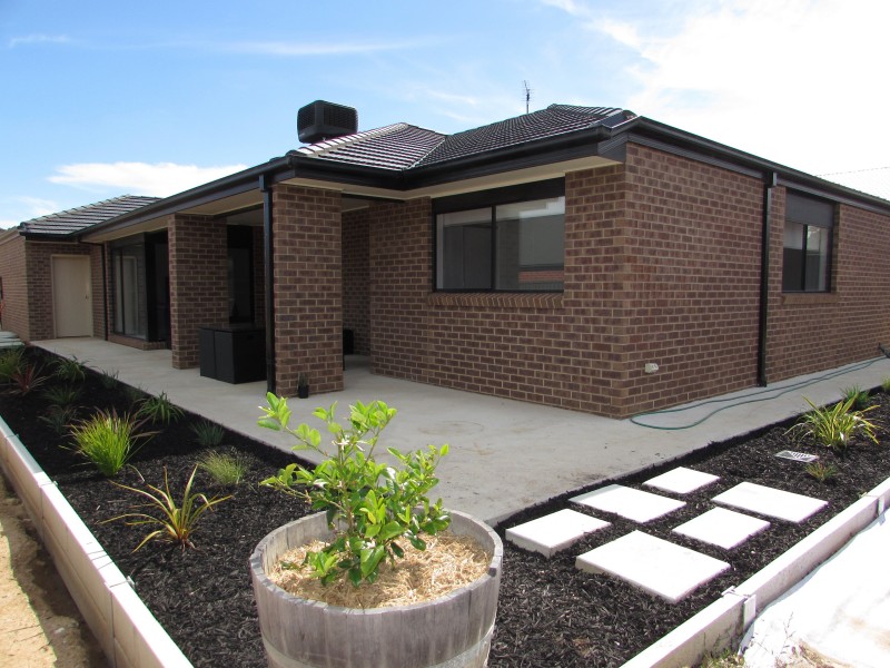 12 Carloway Drive, Castlemaine VIC 3450