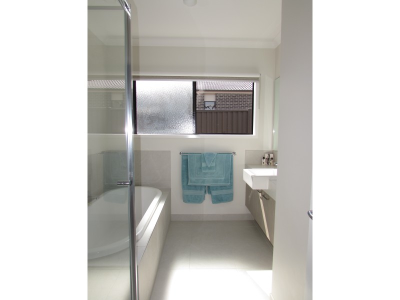 12 Carloway Drive, Castlemaine VIC 3450