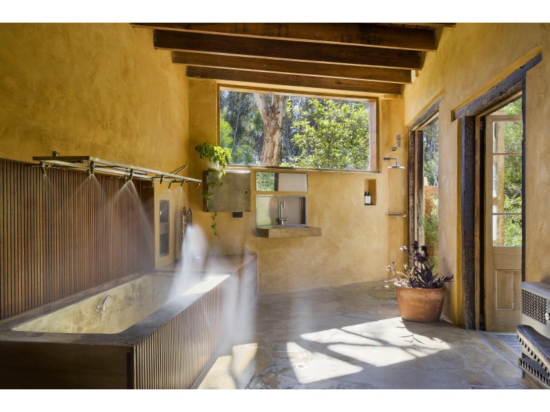 117 Kemps  Bridge Rd, Guildford VIC 3451