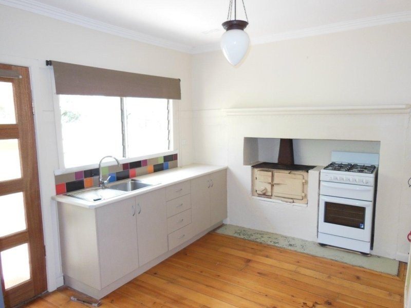 43 Gingell Street, Castlemaine VIC 3450