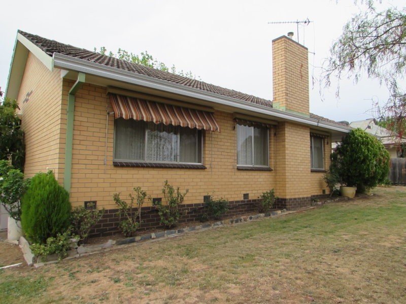 25 Wheeler Street, Castlemaine VIC 3450