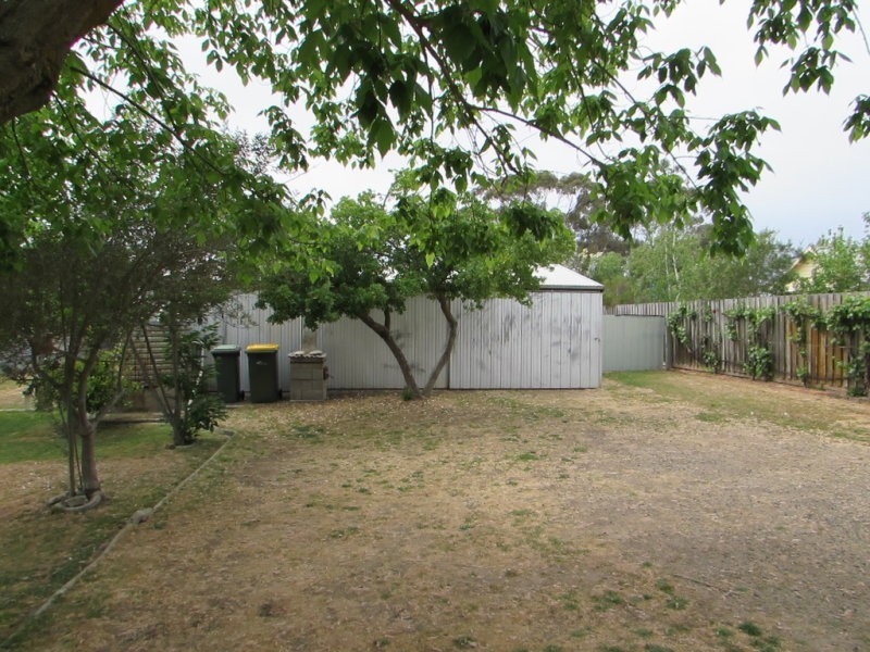 25 Wheeler Street, Castlemaine VIC 3450